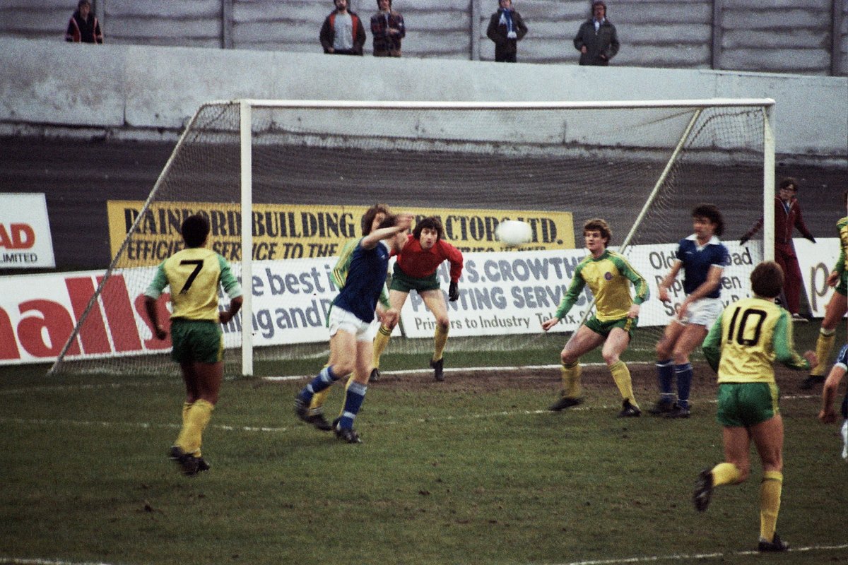 Halifax Town vs Stockport County, 02/04/1982. 📷 Keith Middleton