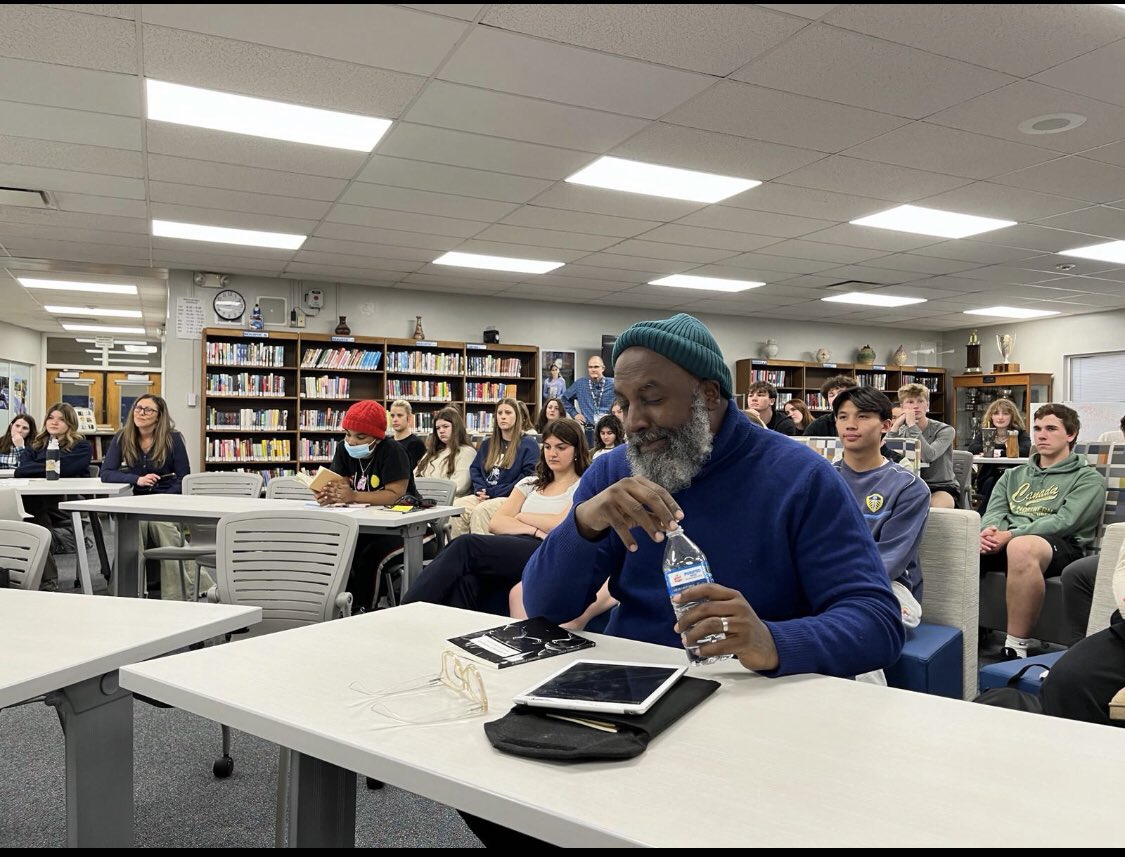 Slanging these poems and craft talks at Bexley High School Ohio USA. The students were so talented. #USA #Ohio #lifeofapoet