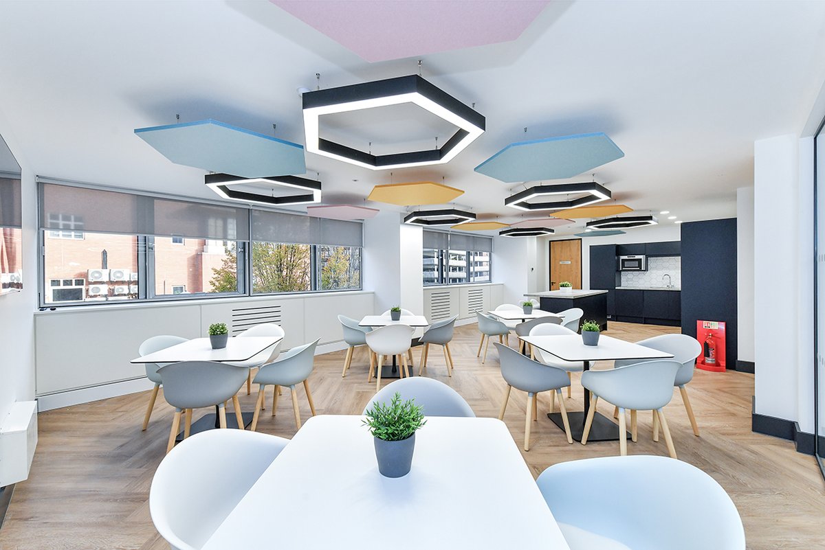 Feature Pendant Lighting delivers elegance and affordability, adding luxury to any space without long lead times or hefty price tags. synergycreativ.com/product-catego… #Lighting #feature #pendant #design #Interiors #workspace