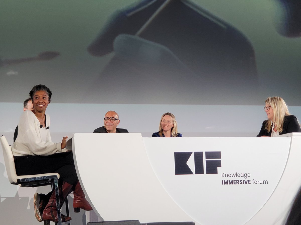 <a href="/demontaignetan/">tania de montaigne</a> raconte l'adaptation de son livre "Noire" en pièce de théâtre puis en expérience immersive #kif2024