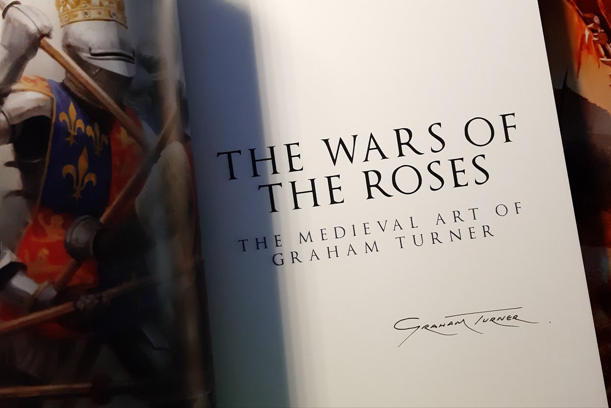 I finally got my signed copy of Graham Turner's WOTR artbook 🥺❤
The illustrations are so beautiful and well documented I feel like I'm going to learn a lot from them