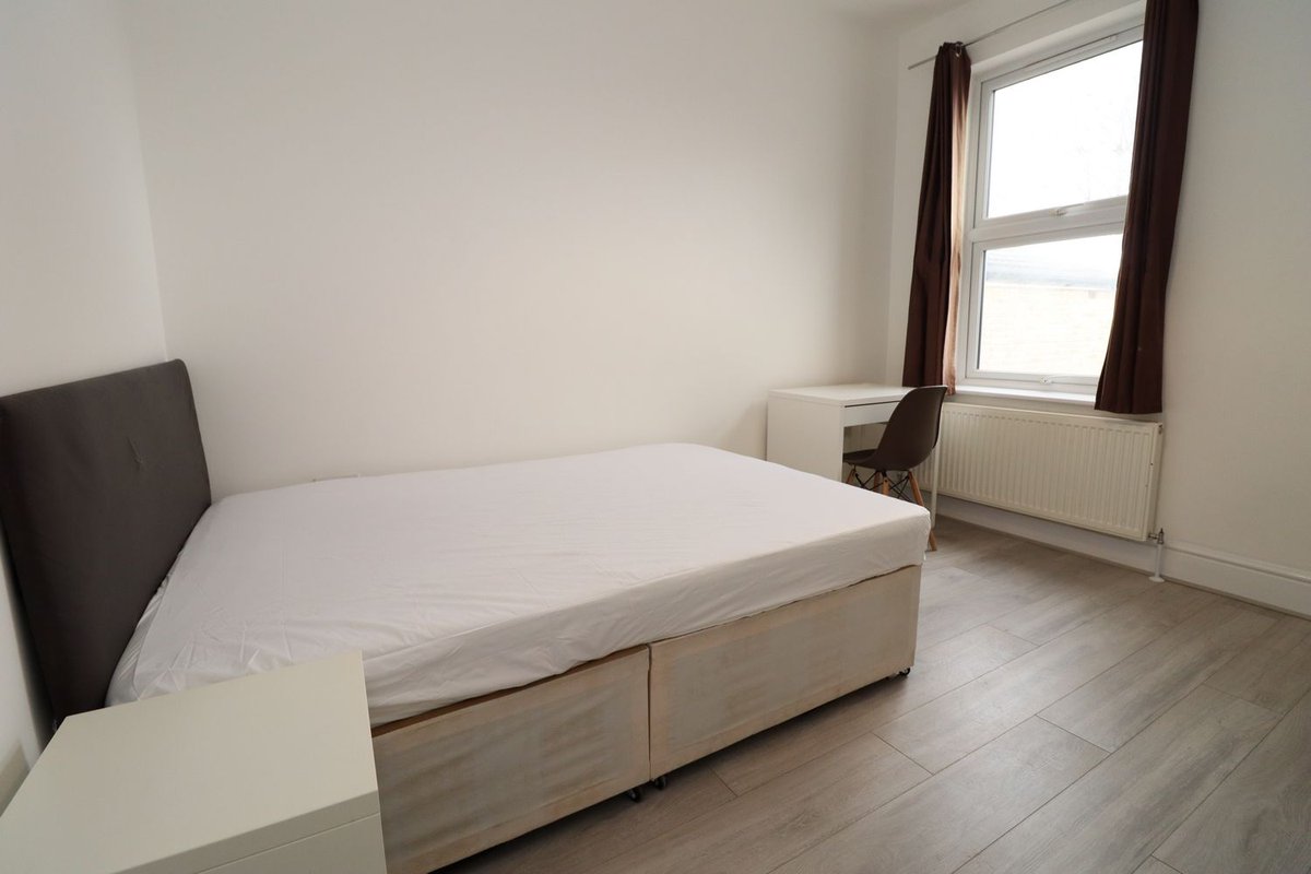 Double room - Single use in Charlton, Inverine Road, SE7 is NOW available! For more stunning pictures, click the link below. cityrooms.com/property/inver………… #cityrooms #london #PropertyNews #property #flatshare #renting