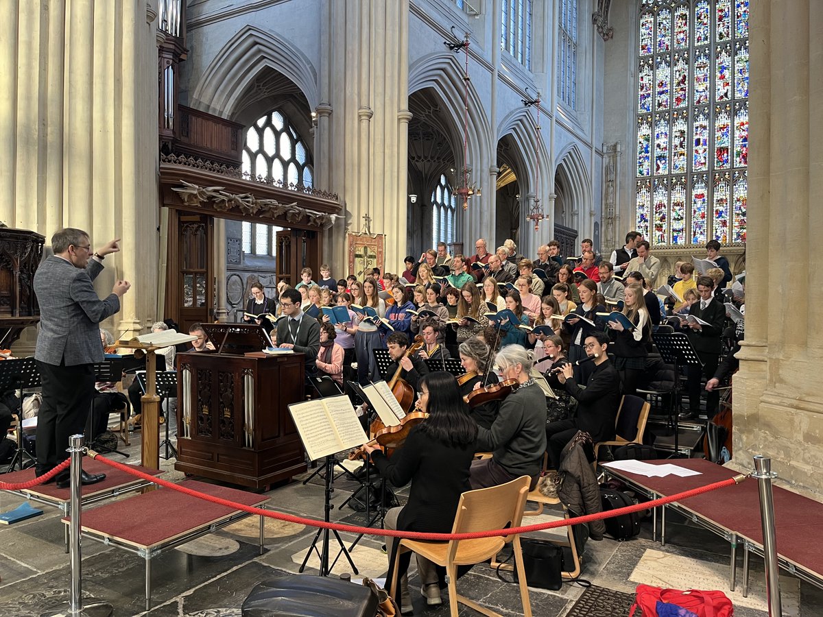 We had lots of musical highlights in the Abbey during Holy Week. In our services on Maundy Thursday, Good Friday and Easter Sunday as well as in concerts, like the Saint Matthews Passion last Wednesday. All our Choirs are now on their well-earned two-week Easter break.