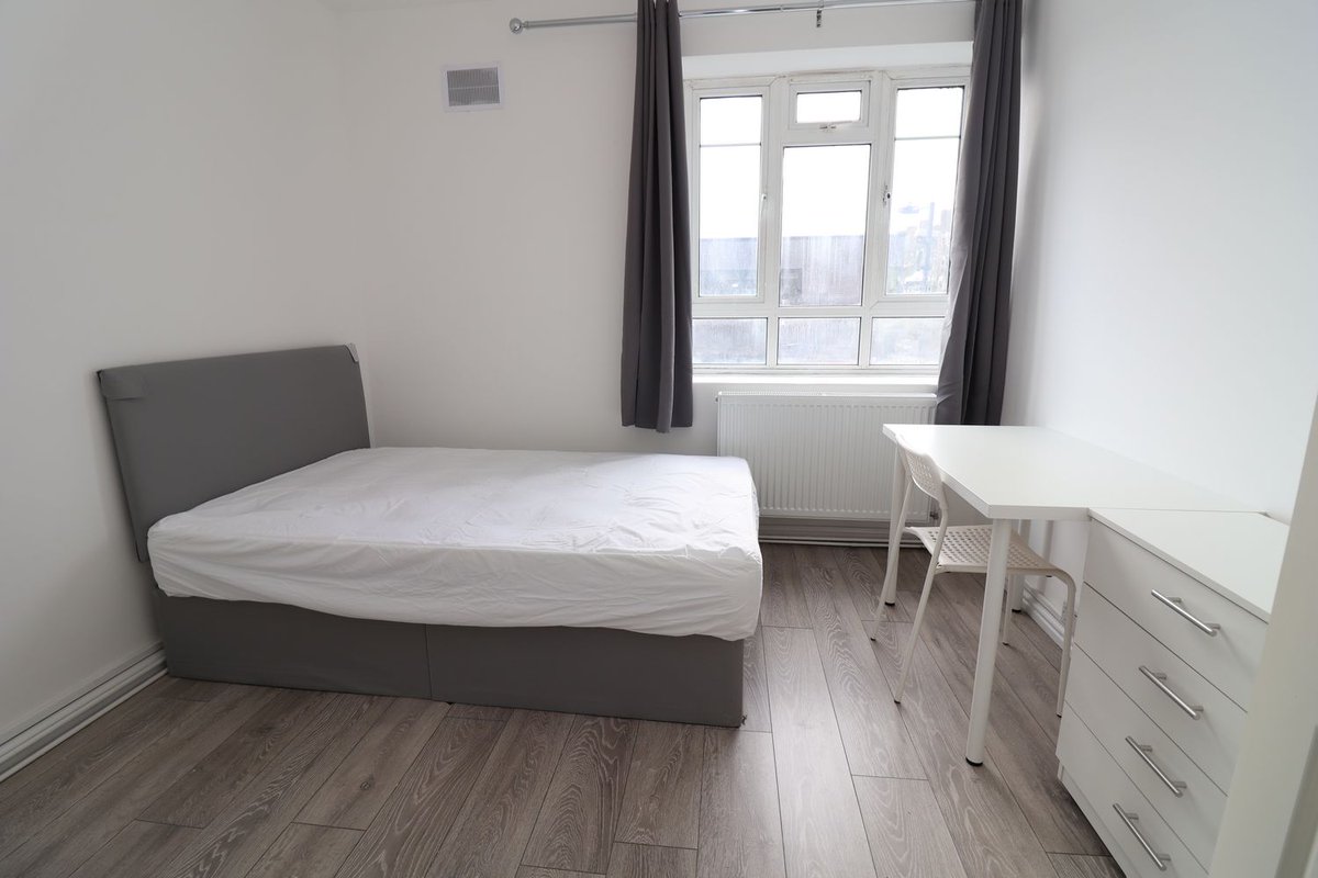 Double room - Single use in White City, Havelock Close,India Way, W12 is NOW available! For more stunning pictures, click the link below. cityrooms.com/property/havel………… #cityrooms #london #PropertyNews #property #flatshare #renting