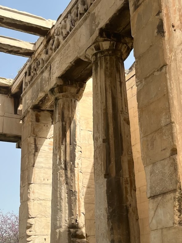 Hmptn_Classics's tweet image. Landing like Xerxes
To conquer Kronos’ mist
In myth-strewn Hellas. 
(CRB, 2024) 

Competition was fierce in our trip’s haiku, limerick and photo competitions! 

Some of the best entries for ‘Best Serious Photo’ are below. μέγα κύδος to Lorenzo for his winning photo of Sounion!