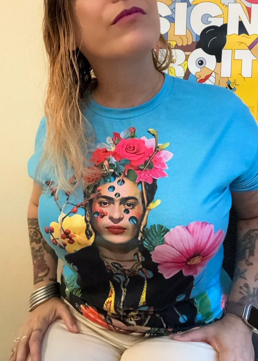 Frida te está mirando 👀 #WearBlue #AutismAwarenessDay