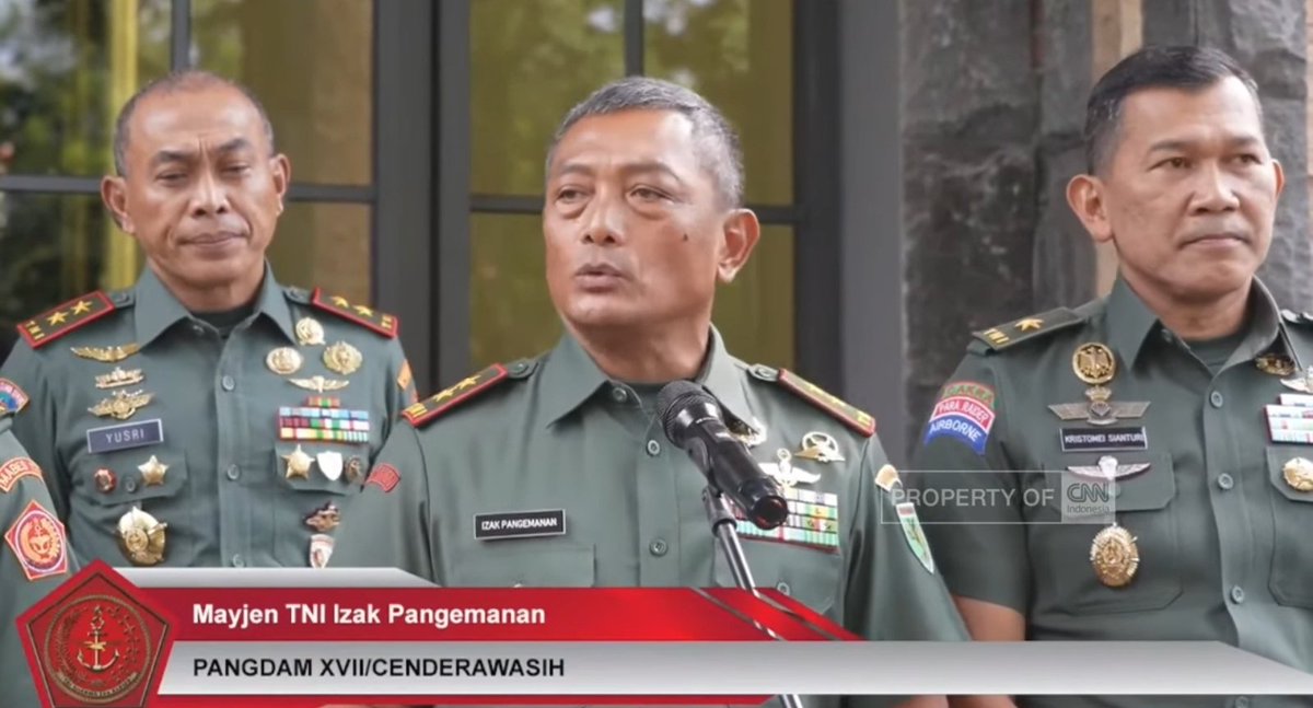 #JusticeForVictims #HumanRights
Army commanders in Indonesia have apologised to the people of the Papua region - after video emerged of an indigenous man being tortured. 13 soldiers were arrested and questioned.