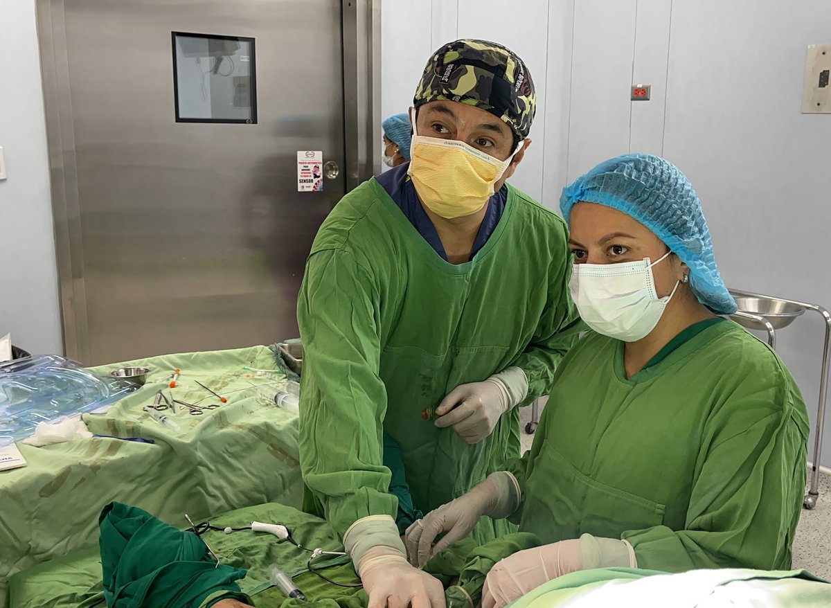 HIAyoraLoja's tweet photo. #ElNuevoEcuador | Recuperar la salud de los pacientes es la misión del @Salud_Ec y a través del @HIAyoraLoja continuamos trabajando a beneficio de los pacientes. En Centro Quirúrgico hoy se desarrollan distintas intervenciones en especialidades de urología, vascular, pediátrica. https://t.co/U1oEh5nv2j
