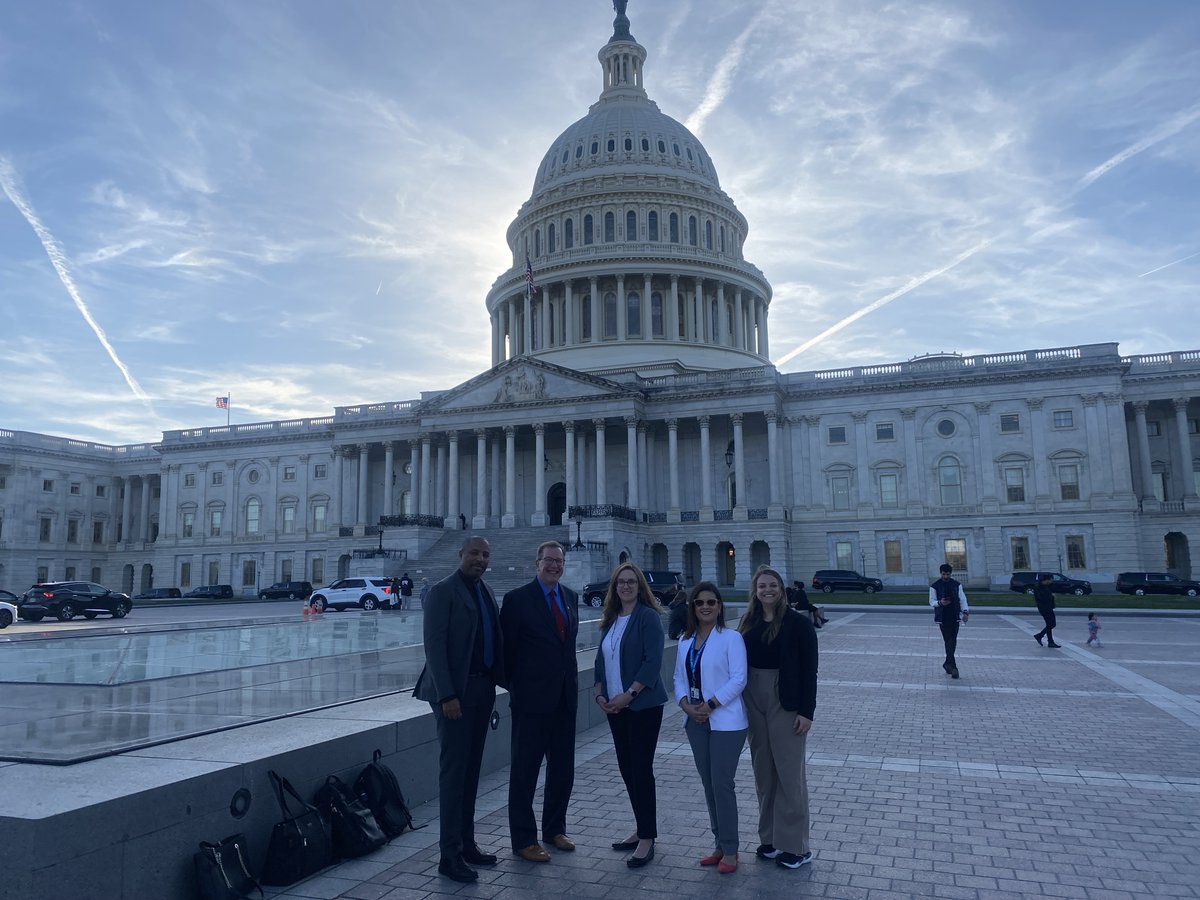 When we say our work extends from the ocean floor to Capitol Hill, we mean it! 🌊

We need YOUR voice- It's time to tell Congress to support funding for America's national marine sanctuaries!

Send a letter to your representatives for #TakeActionTuesday! ow.ly/ZFBP50R6wRj