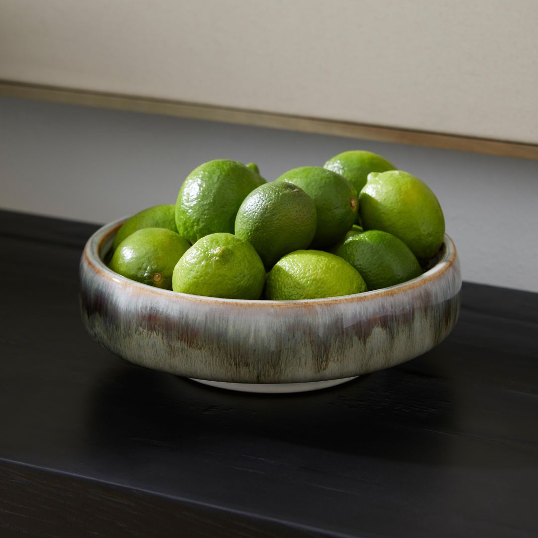 CyanDesignHome's tweet image. Each handcrafted piece in the Thom Filicia for Cyan Design Accessories Collection blends nature&apos;s whispers with a tailored aesthetic. 🍃✨

#CyanDesignHome #ThomFiliciaForCyanDesign #ThomFilicia