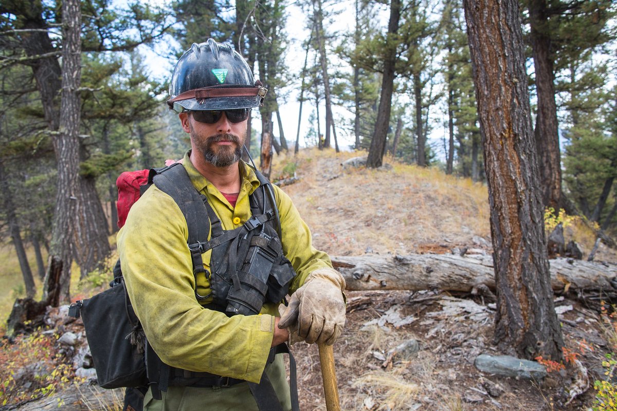 “(Your Name Here), the Fire Management Officer at Denali National Park and Preserve.” 

Has a nice ring to it, right? 

If you’ve dreamt of #FireJob, check out this opportunity with @NPSFireAndAviation in AK: doifirescareers.usajobs.gov/job/782857900

#NotYourOrdinaryJob @DOICareers
📸 @NIFC_Fire