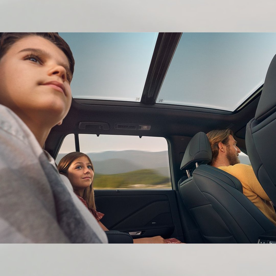 Can you see your family in a new Lexus TX? 🚗 Shop our current inventory when you click here: bit.ly/3TWMPSN

#Lexus #TX #Roseville