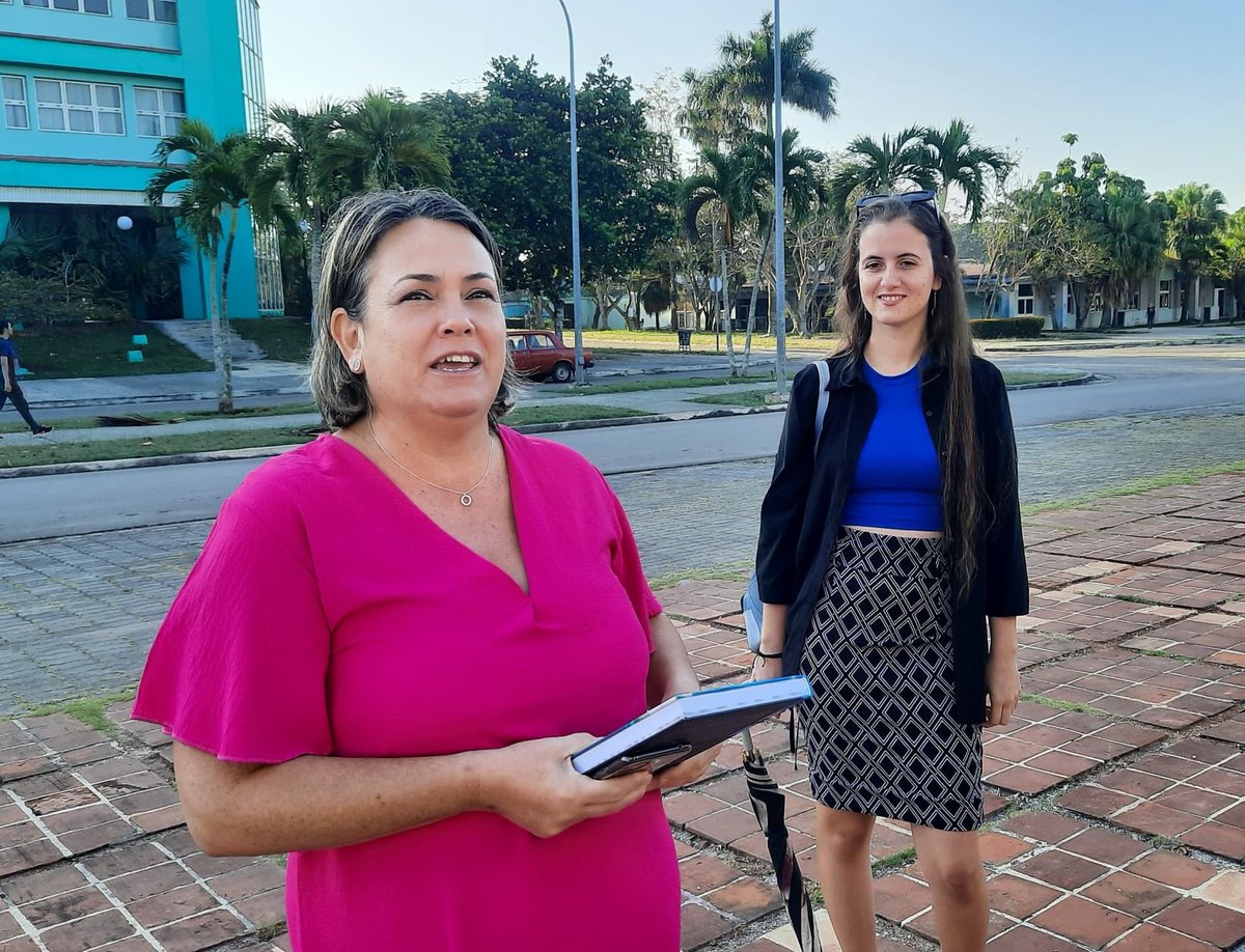 universidad_uci's tweet image. 👉 En la pasada Feria Internacional #Informática2024, através de la plataforma Ticket se lanzó el sorteo del libro &quot;The Future of Software Quality Assurance&quot;.
Resultó ganadora Lis García Rosell, su premio fue entregado en la mañana de #hoy.
¡Muchas Felicidades!
#SomosUCI