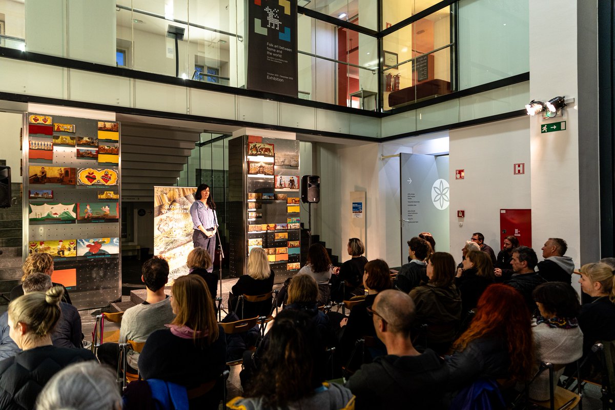 Fotoutrinki z odprtja razstave Morje čikov: Človek v času plastike etno-muzej.si/sl/blog/fotout…