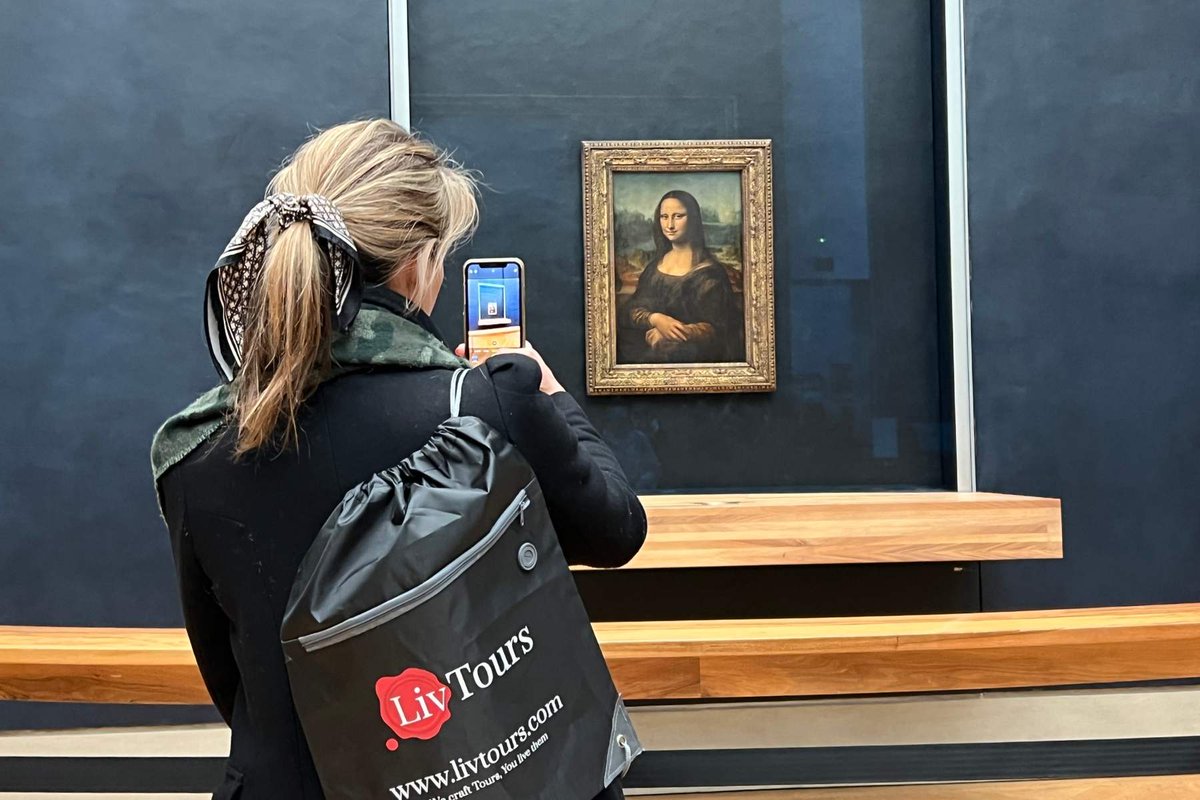 The #Louvre in #Paris can be overwhelming but a tour by @LivTours grants you skip-the-line access to great works of #art & #history. Reserve tickets with our affiliate link: livtours.com/tours/louvre-t… #travel #culture #Renaissance #ancienthistory #France #museums