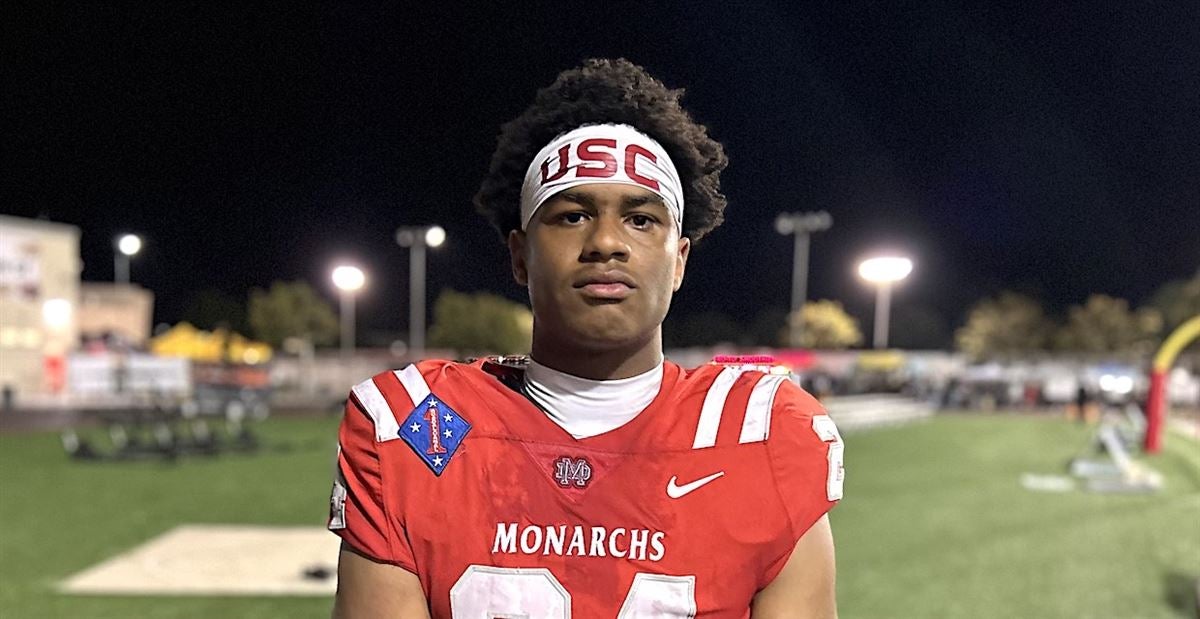 2026 stud OLB Shaun Scott visited Ohio State recently and told us 'it would be a blessing' to be a part of James Laurinaitis' linebacker room. tsilverbulletin.com/2024/04/ohio-s…