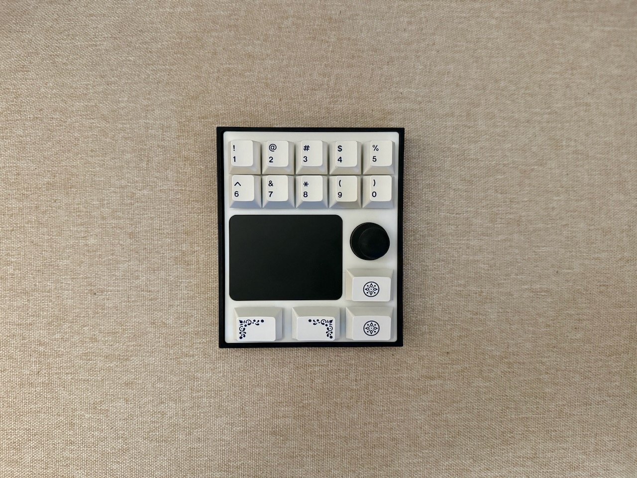 NumNum Bento 自作キーボード 白カスタム 設定済 NumNum Bento 自作キーボード 白カスタム 設定済