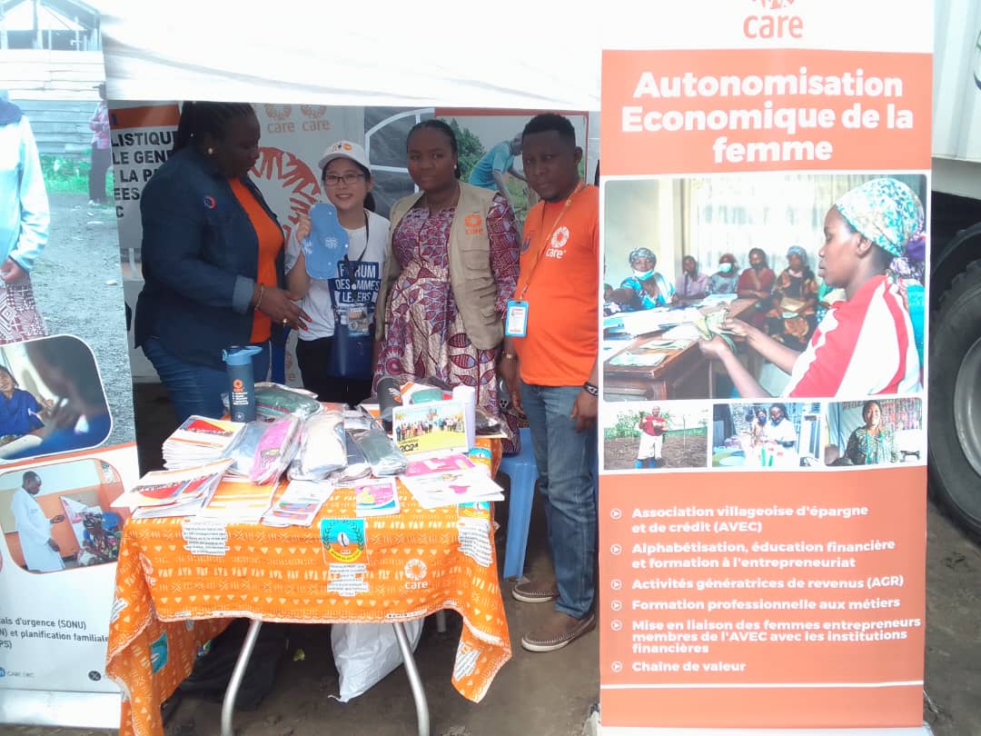 caredrc's tweet image. CARE at High-Level Forum w/ First Lady of DRC, UNFPA, Fonaref. Together, we work for women's health & rights, focusing on reducing maternal mortality. Our stand welcomed 1,600+ participants, sharing VSLAs impact on maternal health# SRHR.