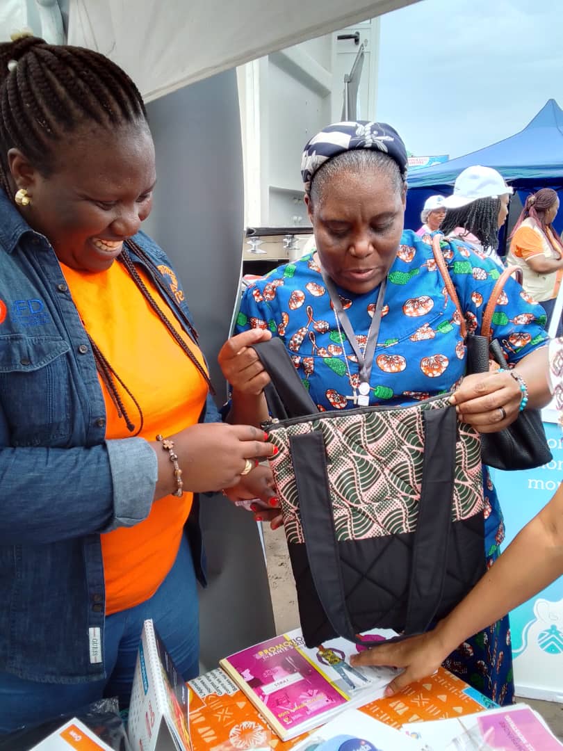 caredrc's tweet image. CARE at High-Level Forum w/ First Lady of DRC, UNFPA, Fonaref. Together, we work for women's health & rights, focusing on reducing maternal mortality. Our stand welcomed 1,600+ participants, sharing VSLAs impact on maternal health# SRHR.