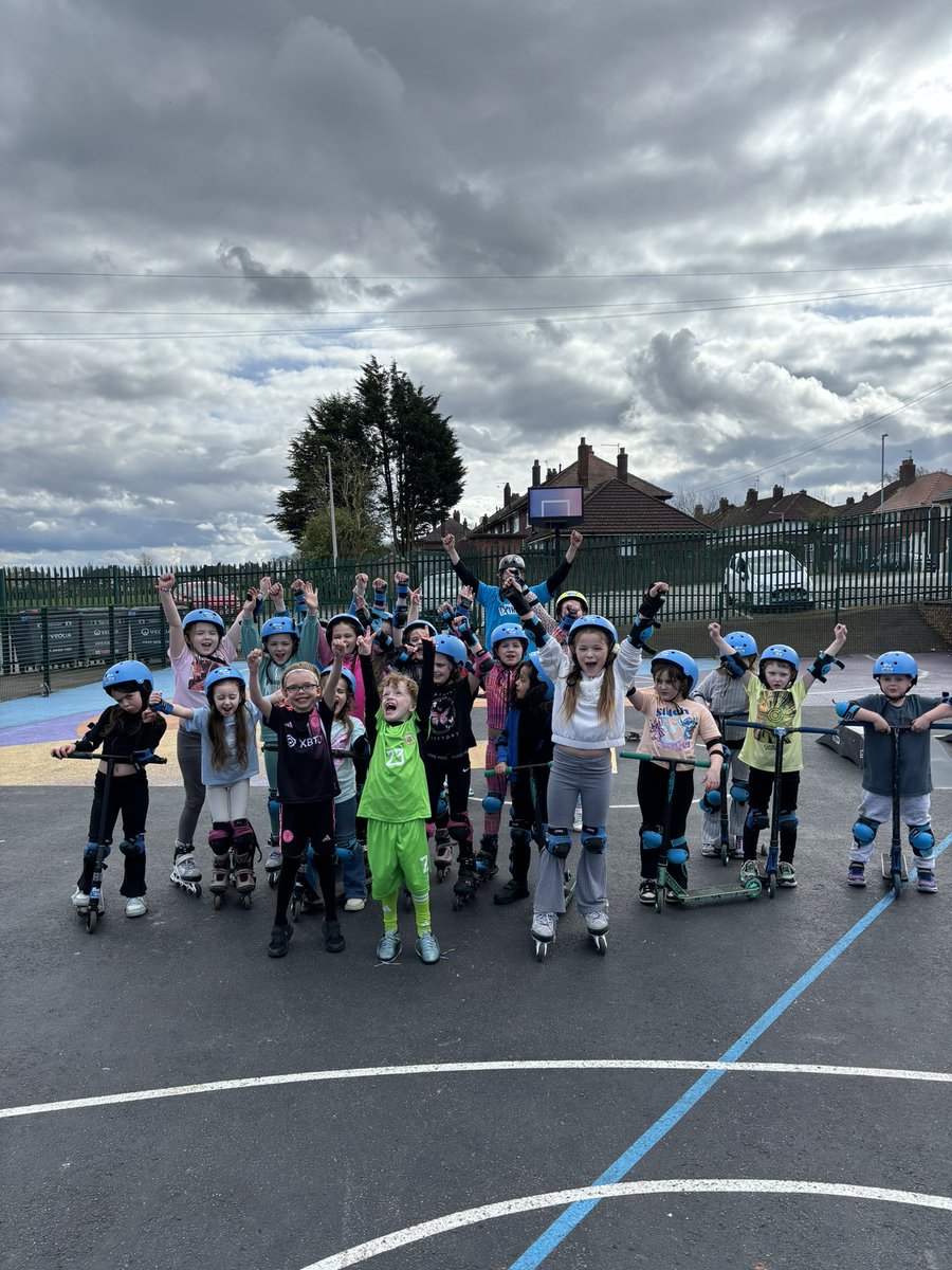 This is how much fun we’ve had on the first day of #HAF2024 Easter holiday camp! Thanks to all the children & young people @ShaftesYC1886 & @sportsalivenw for an amazing first day! See you tomorrow for more fun on wheels 🛴 🛹 🛼 @edsentialuk @educationgovuk @EdsentialUKH_WB