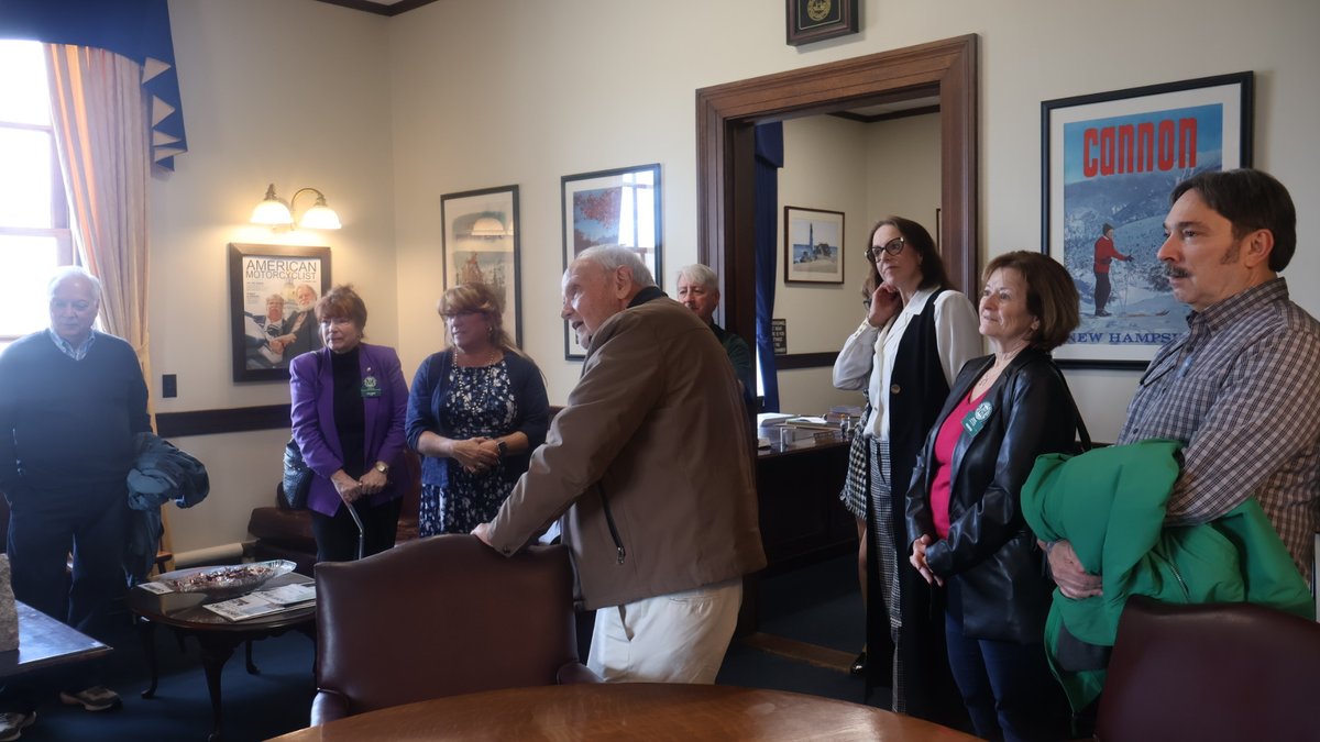 We have many people who visit the @NHHouseofReps and yesterday I met with a group of Justices of the Peace who are from different areas of the state. I found out our Visitor Center Director, Virginia Drew, is also a Justice of the Peace!