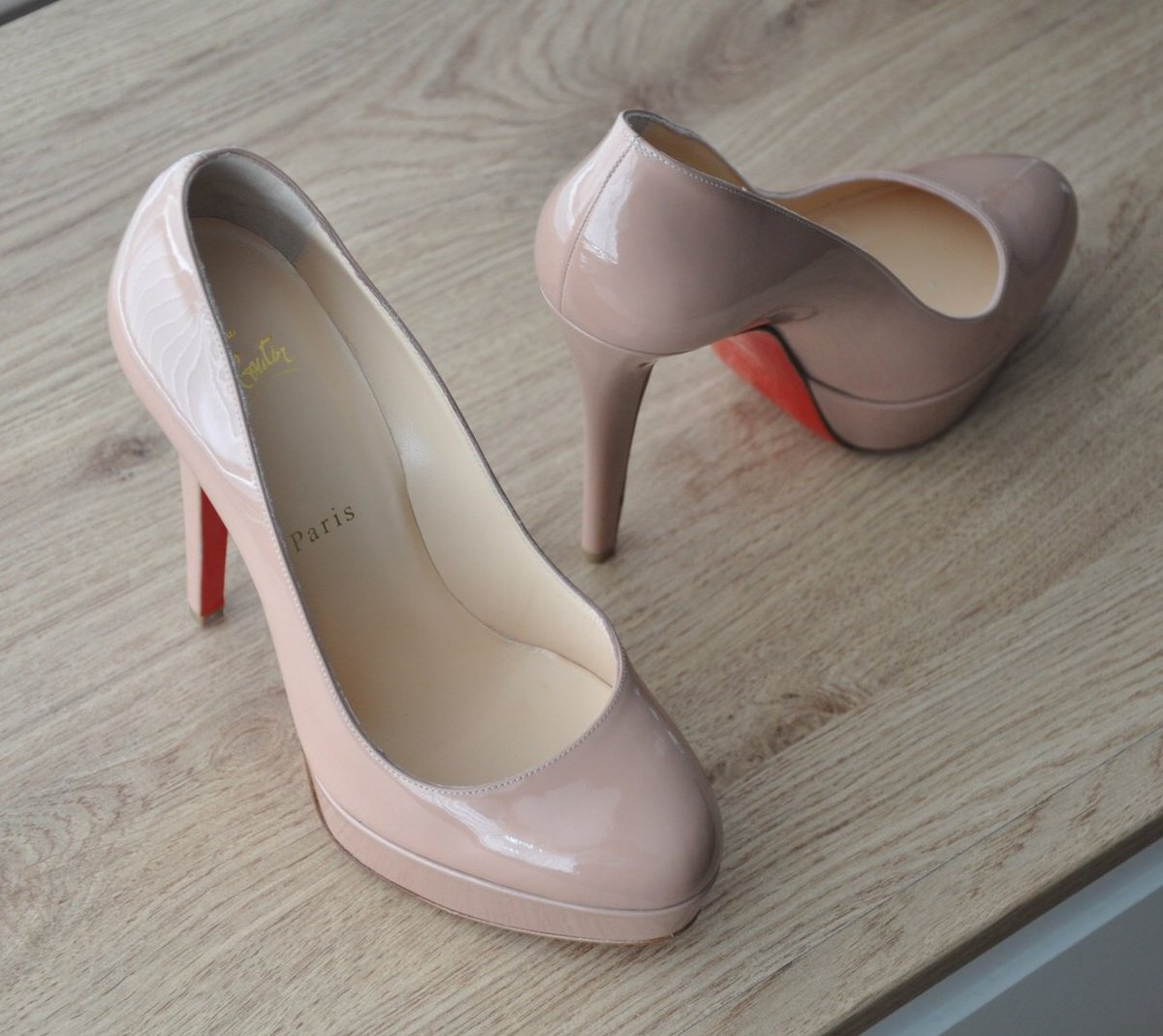 I've not had these beauties out for a while my 130mm Nude Biancas #highheels