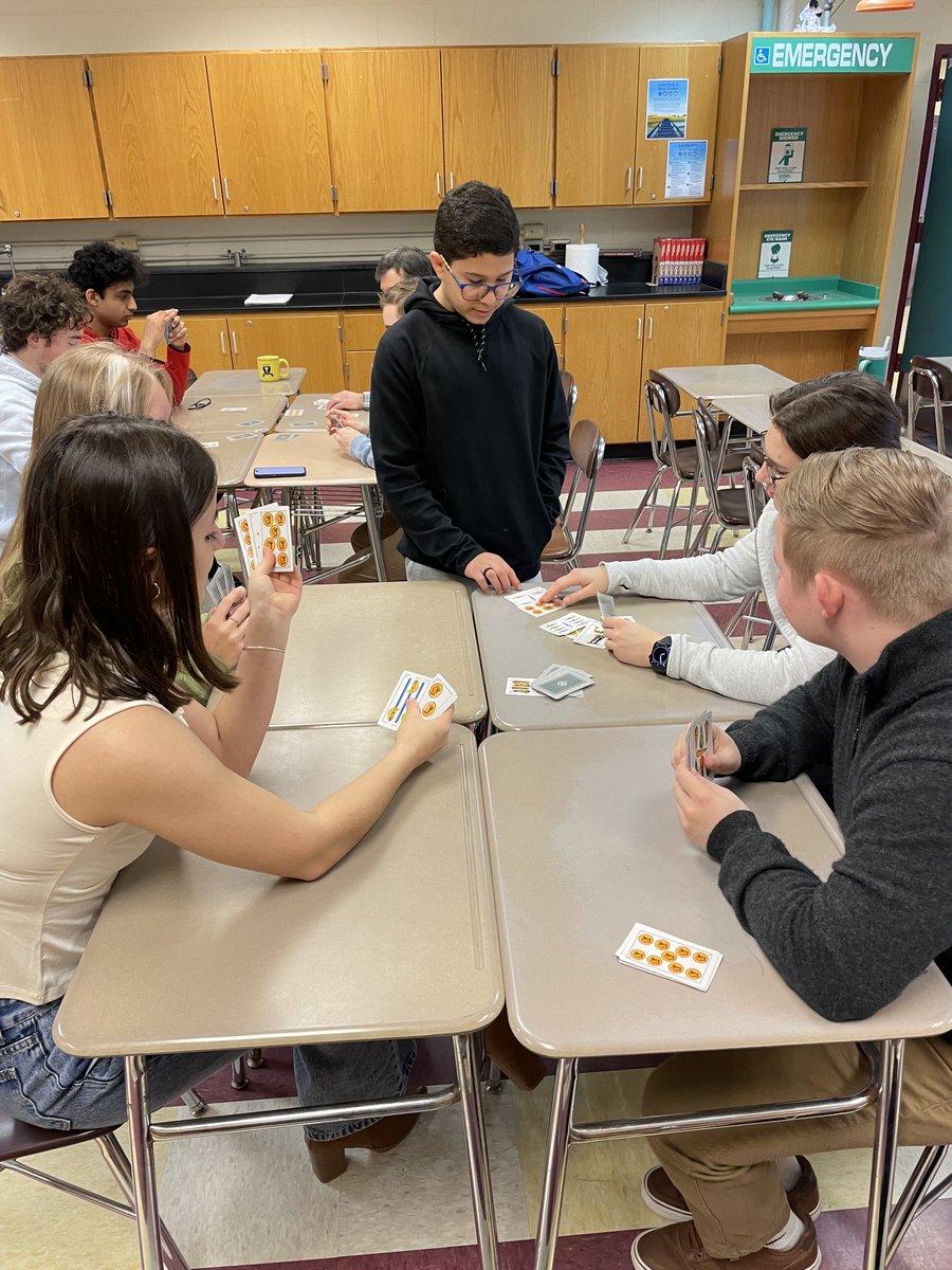 Ehren Rosado, 8th grade SMHS student from Puerto Rico was the guest instructor for AP Spanish, teaching students (and Mr. Welch) to play “Brisca” a traditional card game, which Ehren says is for “abuelos” 😄 🇵🇷 #BKP