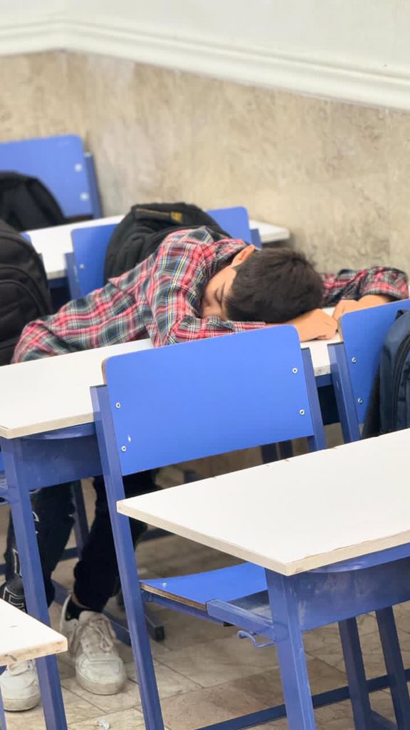 🤍لَته توت فرنگی شیطون🍓☕️ tweet media