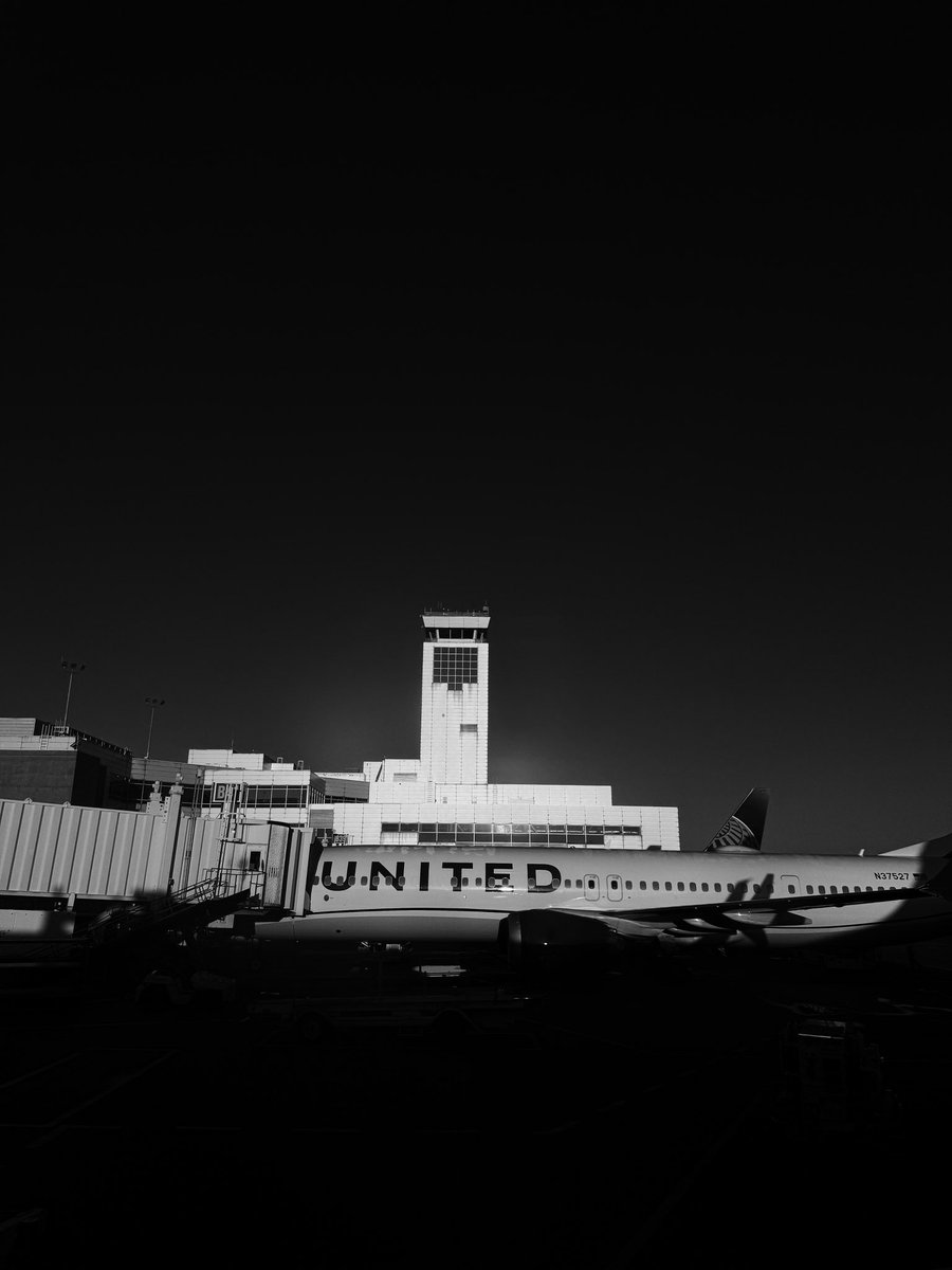 ✈️ #den <a href="/united/">United Airlines</a> <a href="/DENAirport/">Denver Int'l Airport</a>