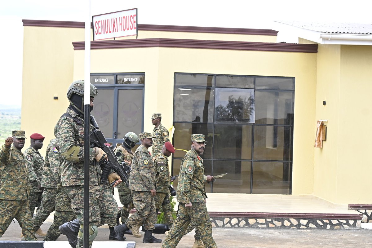 This morning the Cheif of Defence Forces Gen Muhoozi Kainerugaba commissioned the administration block at Ruhengyere Barracks also known as Camp Rufu in western Uganda. Gen also thanked Commando Brigade for Frugality as He Commissions Administration Block