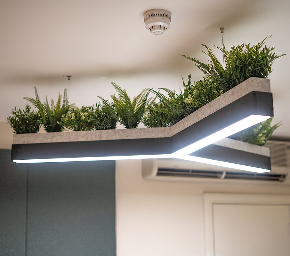 Biophilic, acoustic, decorative lighting: Enhance your interiors with our diverse range of solutions. synergycreativ.com #lighting #biophilia #Acoustics #interiordesigner #workspace #pendants