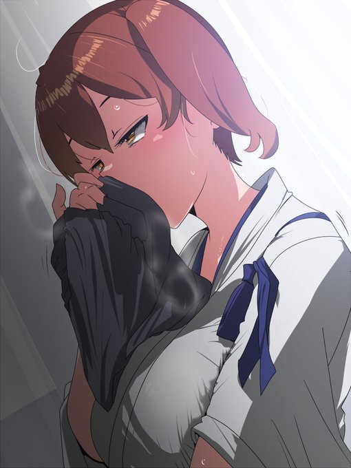 加賀「(スー・・・スンスン、これは役得ですから・・・♡くんくん・・・♡」 