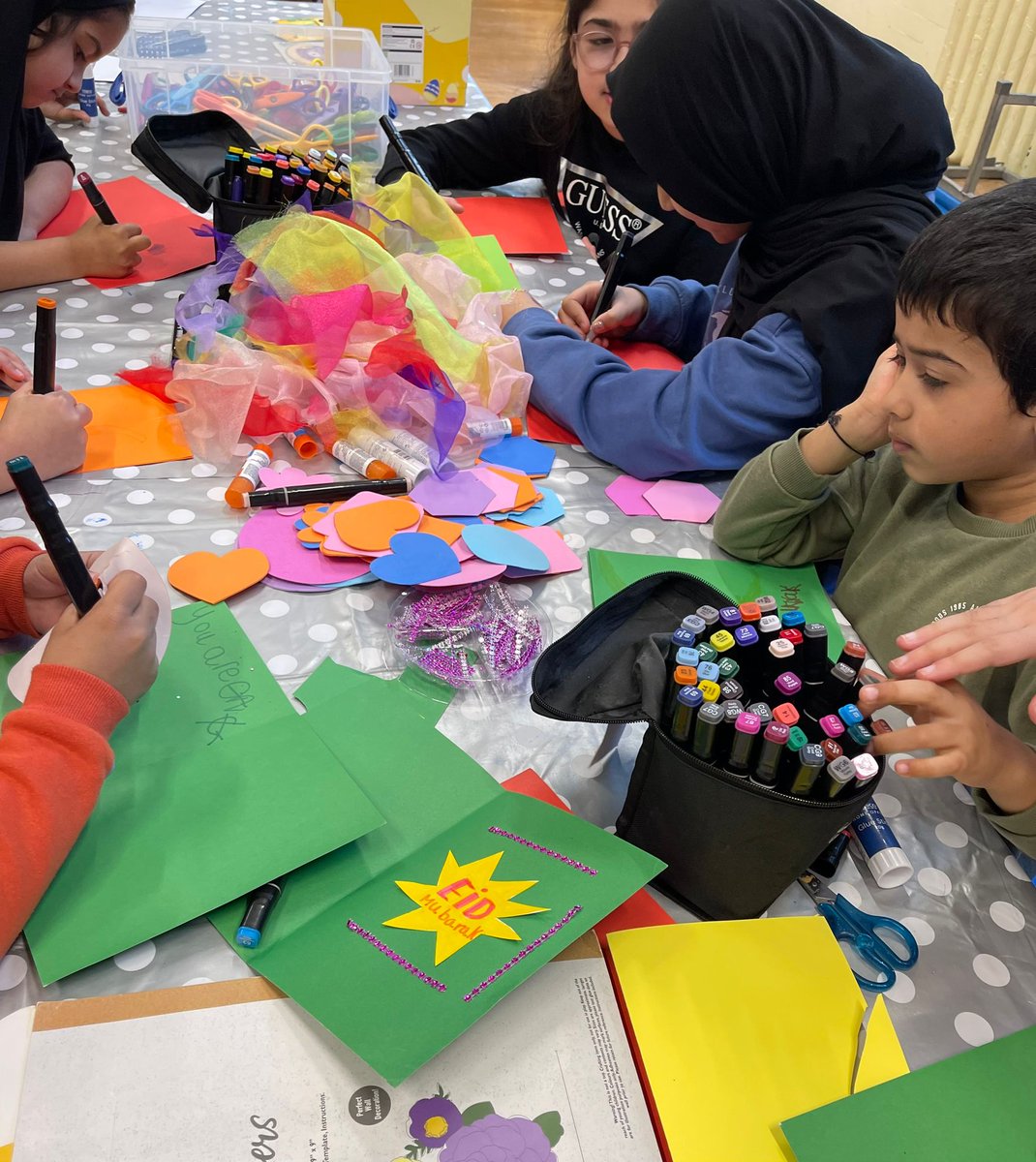 Tanuja Patel (@tanuja_jigsawhg) on Twitter photo Easter activity engaging children doing arts and crafts #EasterBunny #breakfast #lunch #easterholidays <a href="/SurpriseRainbow/">Rainbow Surprise</a> <a href="/JigsawHG/">Jigsaw Homes Group</a> Easter activity engaging children doing arts and crafts #EasterBunny #breakfast #lunch #easterholidays <a href="/SurpriseRainbow/">Rainbow Surprise</a> <a href="/JigsawHG/">Jigsaw Homes Group</a>