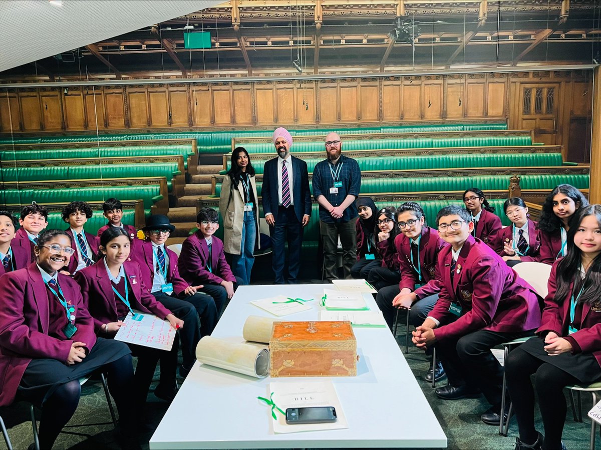 Delight to host #students from Upton Court Grammar #School #Slough during their trip to @UKParliament. So glad their teachers brought them here, not only because they got to ask intelligent questions to their MP, but also hope it inspires them to consider a career in #politics.