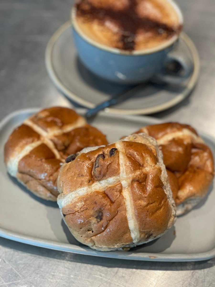 While Easter may have passed, hot cross bun season is not over yet at The Base 🐣🌷 Whether it's for breakfast, dessert or as part of your afternoon break, join us for a spring sweet treat until Friday 5 April. #SpacesAtTheSpine #TheSpine #EventProfs #Liverpool