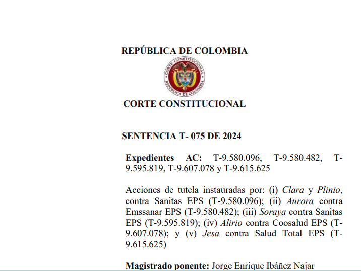 JurisprudenCol's tweet photo. Sobre la posibilidad de ordenar el servicio de cuidador, e insumos y tecnologías en salud a cargo de las EPS 

Debe tenerse en cuenta que la solicitud de cuidador o enfermero extrahospitalario ha sido analizada dentro de la jurisprudencia constitucional. Particularmente, sobre el servicio de enfermería, en la Sentencia SU-508 de 2020 la Corte consideró que (i) “se refiere a una persona que apoya en la realización de algunos procedimientos, que solo podría brindar personal conocimientos calificados en salud (…)”, (ii) “será prescrito por el médico, quien deberá determinar, en cada caso, si es necesario el apoyo de un profesional de la salud para la atención y los cuidados especiales que se deben proporcionar al paciente (…)”, (iii) “se encuentra en el plan de beneficios en salud (…)”, (iv) “procede en casos de enfermedad en fase terminal y de enfermedad crónica, degenerativa e irreversible de alto impacto en la calidad de vida (…)”, y (v) “(…) Si existe prescripción médica se debe ordenar directamente cuando fuere solicitado por vía de tutela; sin embargo, si no se acredita la existencia de una orden médica, el juez constitucional podrá amparar el derecho a la salud en su faceta de diagnóstico cuando se advierta la necesidad de impartir una orden de protección.

En la Sentencia T-015 de 2021 se indicó que: “como una medida de carácter excepcional, la EPS deberá prestar el servicio de cuidador cuando se cumplan dos condiciones: (1) exista certeza médica sobre la necesidad del paciente de recibir este servicio; y (2) la ayuda como cuidador no pueda ser asumida por el núcleo familiar del paciente, por ser materialmente imposible. Por imposibilidad material se entiende que el núcleo familiar del paciente: (i) no cuenta con la capacidad física de prestar las atenciones requeridas, por falta de aptitud en razón a la edad o a una enfermedad, o porque debe suplir otras obligaciones básicas, como proveer los recursos económicos básicos de subsistencia. (ii) Resulta imposible brindar el entrenamiento adecuado a los parientes encargados del paciente. Y (iii) carece de los recursos económicos necesarios para asumir el costo de contratar la prestación del servicio”

De manera que, cumplidos estos requisitos, es correcto sostener que las EPS deberán suministrar el apoyo, cuidado o acompañamiento requerido y, de no ser así, el juez de tutela está en capacidad de ordenarlo una vez verifique su acreditación. Ahora bien, puede ocurrir que dentro del trámite no sea posible determinar con alto grado de certeza, la efectiva necesidad médica del cuidado. En estos casos, la jurisprudencia ha optado por tutelar el derecho al diagnóstico como “componente integral del derecho fundamental a la salud, pues es un supuesto necesario para establecer con el mayor grado de certeza la patología del paciente, el tratamiento médico más eficiente y eficaz, así como para garantizar su ejecución oportuna”.

se reitera que parte de la garantía del derecho fundamental a la salud de las personas y, sobre todo, aquellas que se encuentran en un estado especial de vulnerabilidad o que son sujetos de especial protección, se incluye la posibilidad de recibir los servicios de enfermería extrahospitalaria (como servicio principal incluido en el PBS) y el de cuidador (como complementario y cumplidos ciertos requisitos). Con todo, en caso de no poder otorgar certeza sobre la necesidad médica del cuidado, el juez tiene como remedio la tutela del derecho al diagnóstico, en busca de garantizar en la mayor medida de lo posible todas las facetas del derecho fundamental a la salud.

En cuanto a Insumos y tecnologías en salud a cargo de las EPS: De hecho, el caso de los pañales desechables es un claro ejemplo en el que la Corte ha sido reiterativa en ese sentido, pues “son entendidos por la jurisprudencia constitucional como insumos necesarios para personas que padecen especialísimas condiciones de salud y que, debido a su falta de locomoción y al hecho de depender totalmente de un tercero, no pueden realizar sus necesidades fisiológicas en condiciones regulares. La finalidad de los pañales es, a su vez, reducir la incomodidad e intranquilidad que les genera a las personas no poder controlar cuándo y dónde realizar sus necesidades”

La Corte también ha indicado que la regla de capacidad económica que se tenía en cuenta para los casos de servicios o tecnologías no incluidos en el antiguo Plan Obligatorio de Salud (POS), dejó de ser una exigencia con la entrada en vigor de la Ley Estatutaria de Salud. Ahora no solo no es exigible el requisito de incapacidad económica del paciente y su familia, sino que además “resulta contrario a dicha normativa”.Como tercer punto, se ha hecho referencia a la exigencia de orden médica para acceder a esas tecnologías e insumos y, al igual que en acápite anterior, la jurisprudencia ha dicho que “procede la acción de tutela para amparar el derecho fundamental a la salud en su faceta de diagnóstico”,por lo que se debe ordenar la valoración que permita evaluar la necesidad del acceso.

Sin embargo, “puede ordenarse el suministro de esta tecnología por vía de tutela, sin que medie prescripción médica, siempre y cuando se cumplan unos requisitos específicos”. Uno de ellos es la evidencia que tiene el juez a partir de la historia clínica u otras pruebas y, en todo caso, la decisión debe condicionarse a la posterior ratificación de la necesidad por parte del médico tratante.

Portal de actualización Jurisprudencial. Solicita tu suscripción aquí 👉 https://t.co/LAQoZz9cUI