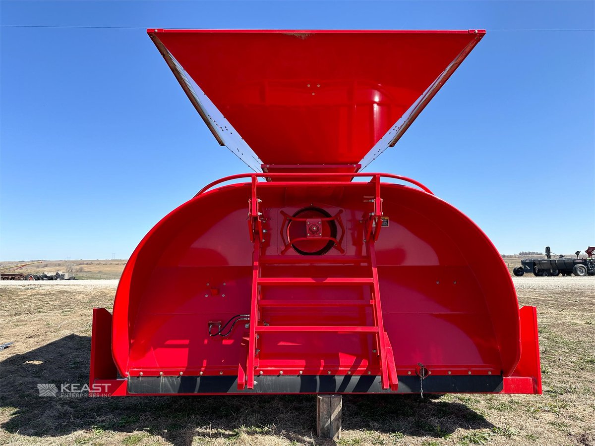 𝟐𝟎𝟐𝟒 𝐀𝐊𝐑𝐎𝐍 𝐆𝐓𝐓𝟒𝟎𝟏𝟎 --- Available NOW on #OtherStockListings

💰 $36,505 (USD)
✨ NEW Condition! 0 Hours!
👜 Grain Bagger w/ an up to 10' x 500' bag capacity

☎️ (712) 566-1033 --- CALL TODAY!

🔗 ow.ly/G0NT50R5KIu

#FarmEquipment #NewHeavyEquipment