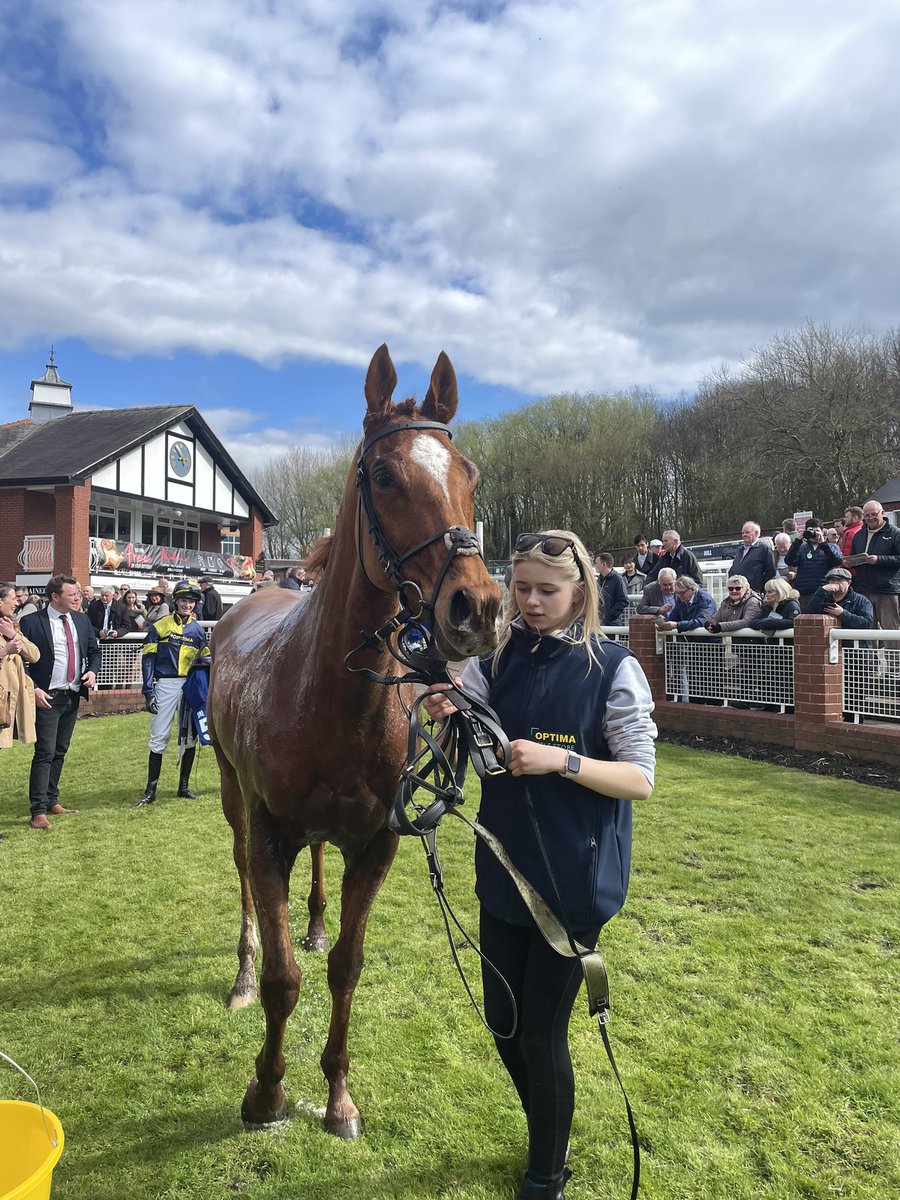 Justus winner of the Jamaican Flight Handicap, first round of the Stayers Championship 🏇