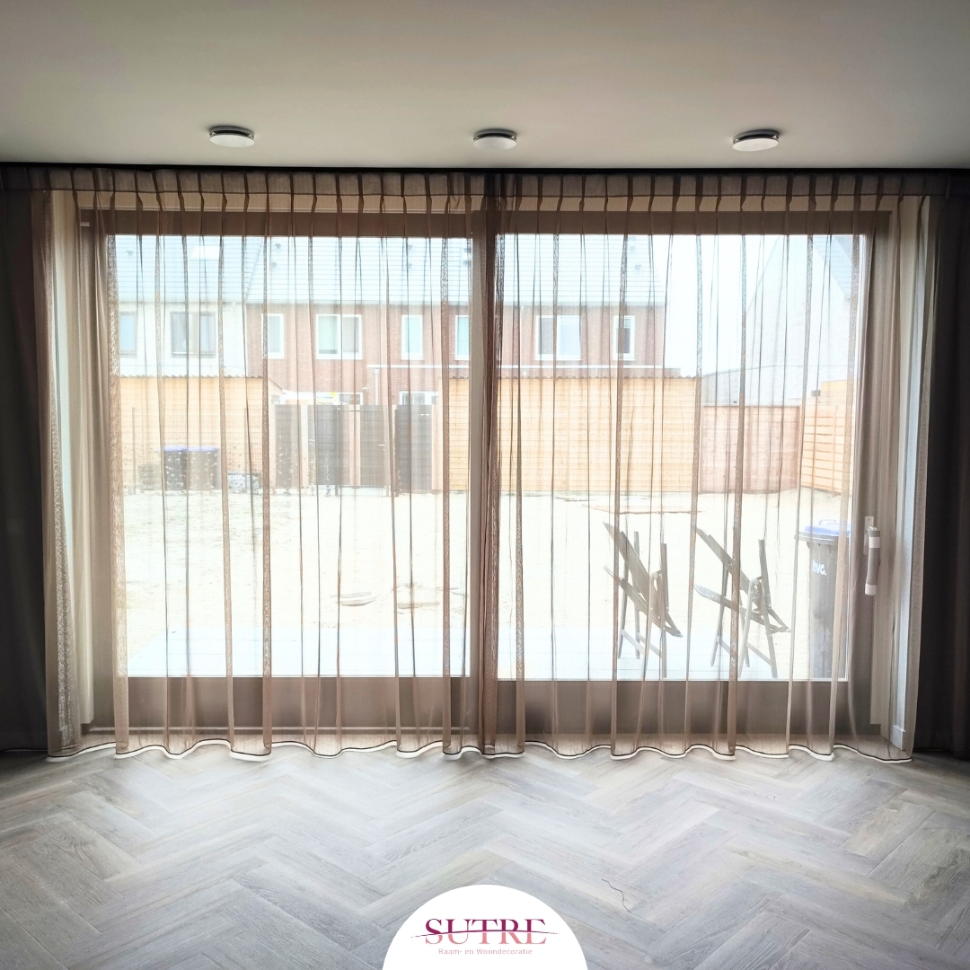 SutreHome's tweet photo. Neem nu een stap om je huis te personaliseren!

📲 0634303000
🌐https://t.co/IBJfxQPWhw

#snellevering #bmfabrics #vitrage #inbetween #inmeten #raamdecoratie #raambekleding #raamdecoratieopmaat #houtenjaloezieën #aluminiumjaloezieen #zwarthoutenjaloezieën #inrichting #woonkamer https://t.co/vFMenmETH7