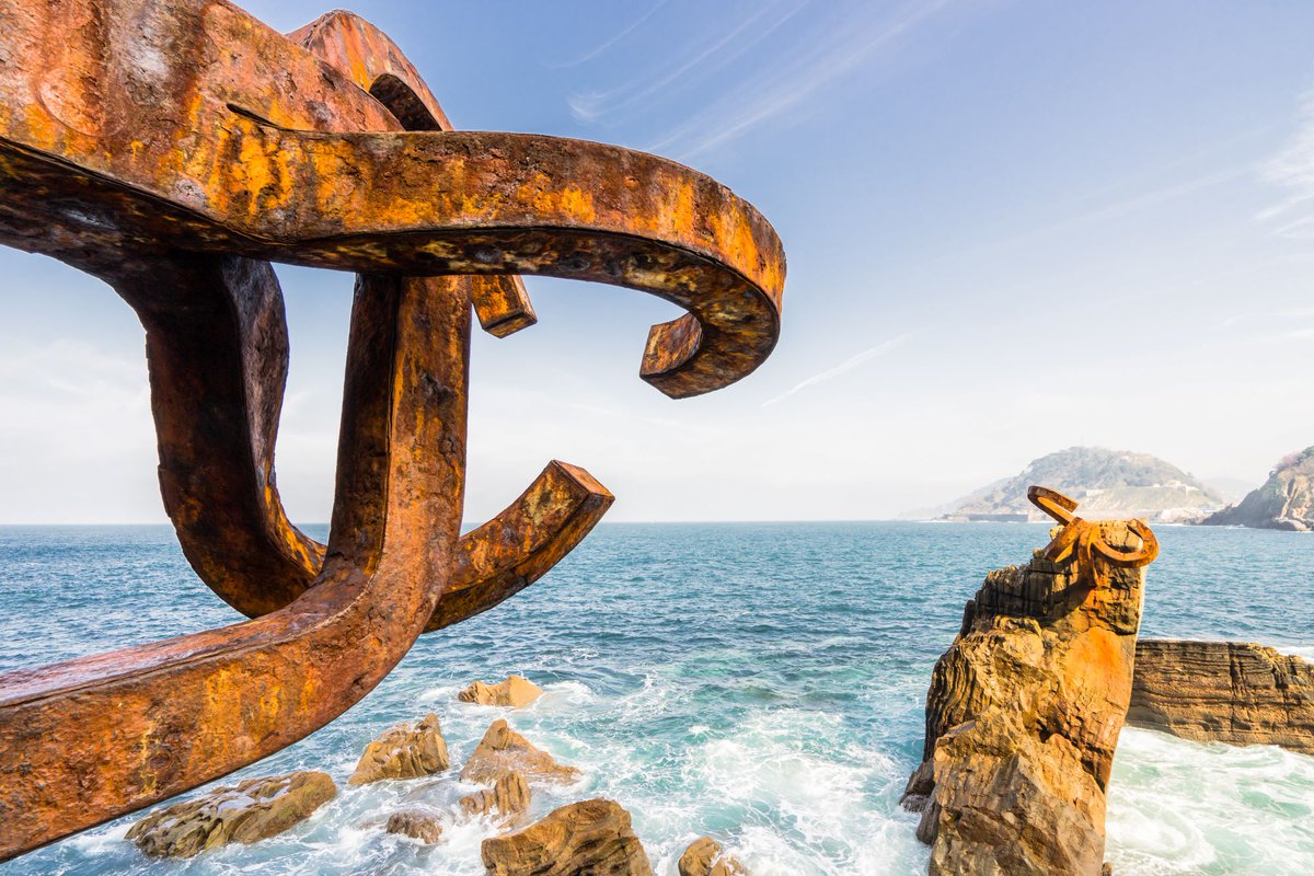 Discover Spain's top events in 2024! From Spain's Gastronomy Capital (#Oviedo) to Europe's Green Capital (#Valencia), #SanSebastián's Chillida centenary, and #Barcelona's America's Cup. 🇪🇸🎉 👉 tinyurl.com/yc2s7sc3 📸: pabkov / 123RF #VisitSpain #SpainEvents @visiteurope