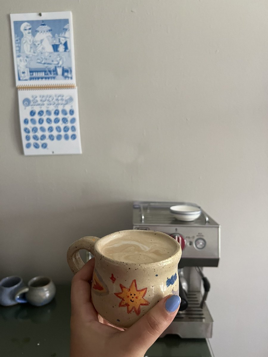 first cafe con leche in a mug of my own creation 🥹