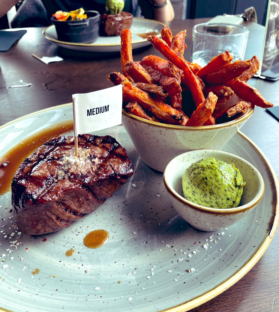 mnemo's tweet image. Nom. #Steak #TheASH