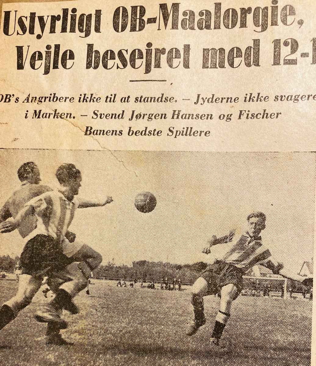 SrenPlovgaard's tweet photo. I ‘krigsturneringen’ i 1943 vandt OB med 12-2 over Vejle i Odense. Det er stadig klubbens største hjemmesejr i divisionsturneringen #obdk #odvb https://t.co/ePIVOSmU1o