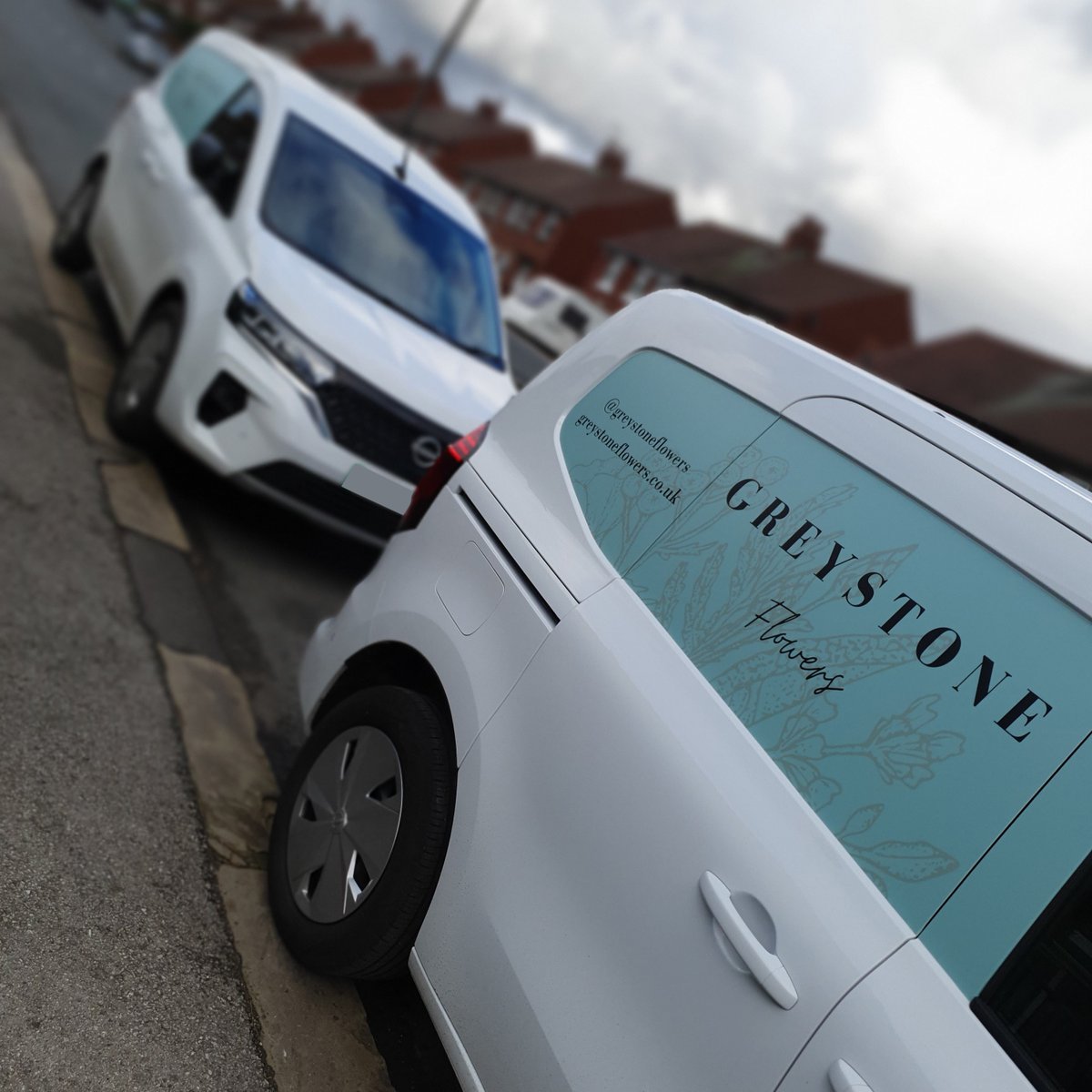 Vehicle graphics recently undertaken for @greystoneflowers on their two Nissan Townstars 👀 #RCGraphixLtd #GreystoneFlowers #BritishFlowers #SheffieldFlorist #NissanTownstar #NissanUK #VehicleGraphics #VehicleLivery #VanLivery #NewVan #FleetGraphics #BarnsleyIsBrill #Barnsley