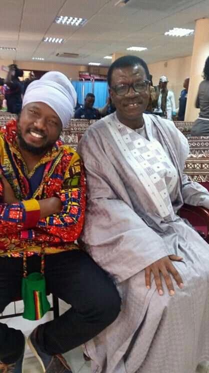 The entire city is on fire 🔥 with the #UrbanBlend on @3fm927 by The Rootical himself @Blakkrasta #TaxiDriverShow 

#SalagaSoljahAlbum 

@QuameAgyei1 @ClementPlasma @DoseFitz @EugenPeprah @TestamentGh4  @abonkeka  @Afi_Seyram  @The_Otumfour @a_kwetey @RasKojoTona @kwadzo_rasta