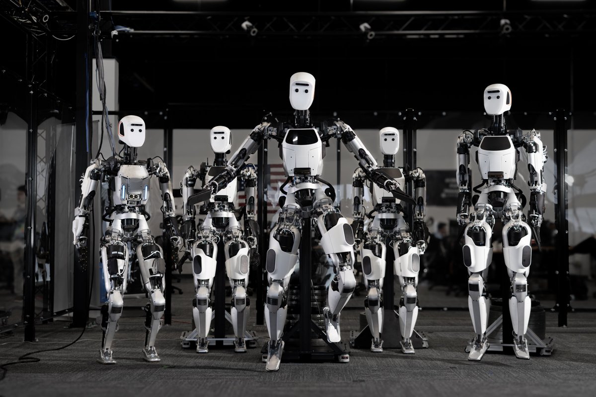 If you had your own team of Apollo #humanoid robots, what tasks would you assign them to do first? #squadgoals #apptronik #ai #humanoidrobot #robotics