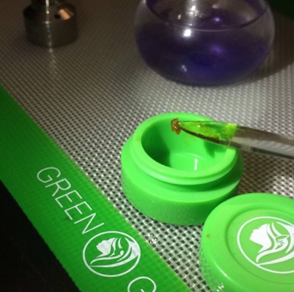 Dab tools galore! Silicone jars, glass dab pencils, titanium dabbers, quartz bangers, nails, dab mats to protect your table, and more!  Check it out!  

greengoddesssupply.com/collections/wa…

#dabs #dabbing #wax #dabtools #waxtools #dabbersdaily #710queens #710nation #thehighsociety