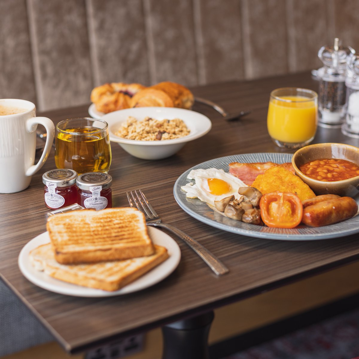 The most important meal of the day! 

#hgibhxairport #hiltongardeninn #hilton #castlebridgehospitality #birmingham #breakfast