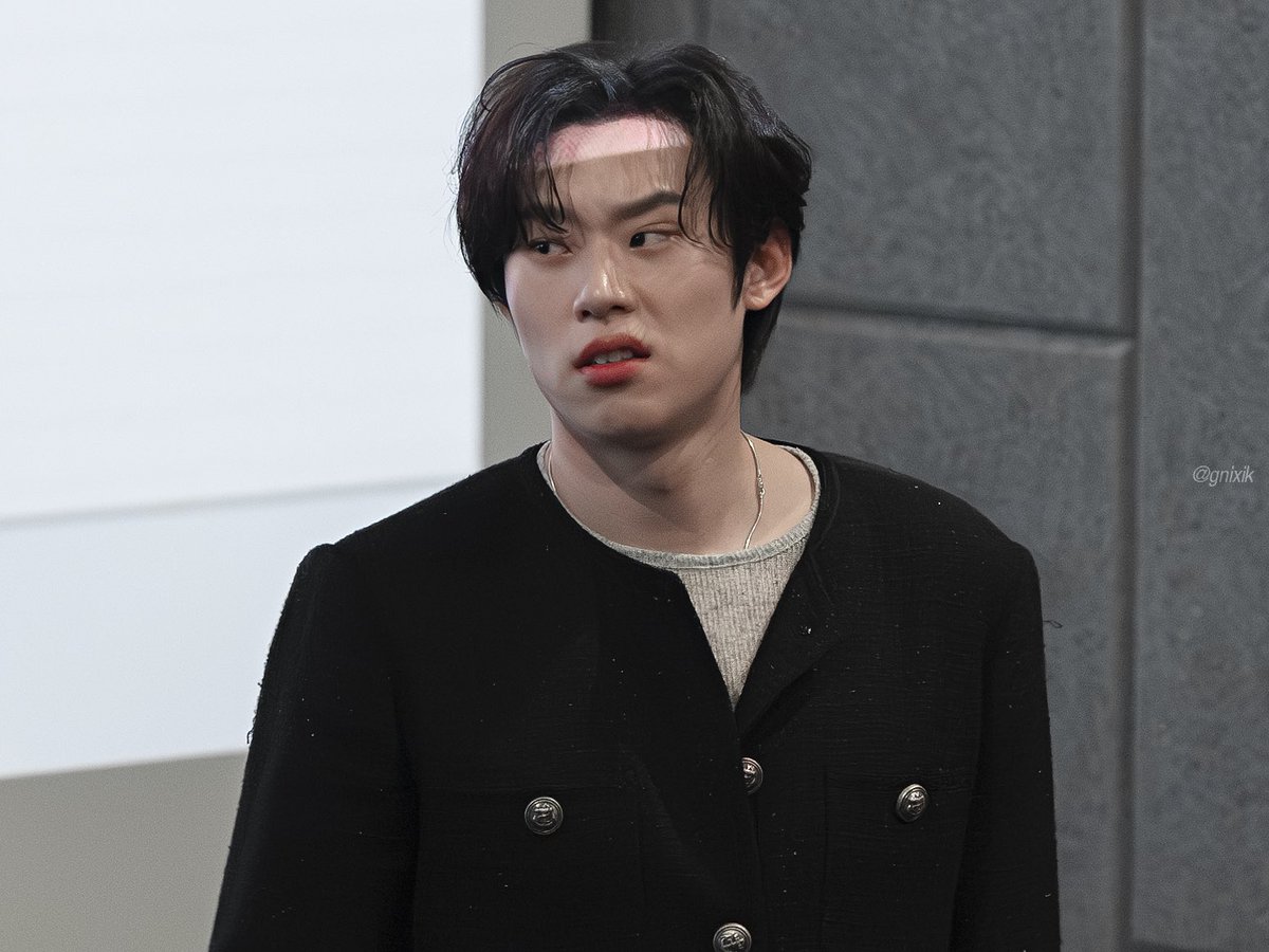 gnixik's tweet photo. 240331 댓글부대 무대인사

CGV 홍대

#김성철 https://t.co/6saKAuYsvM