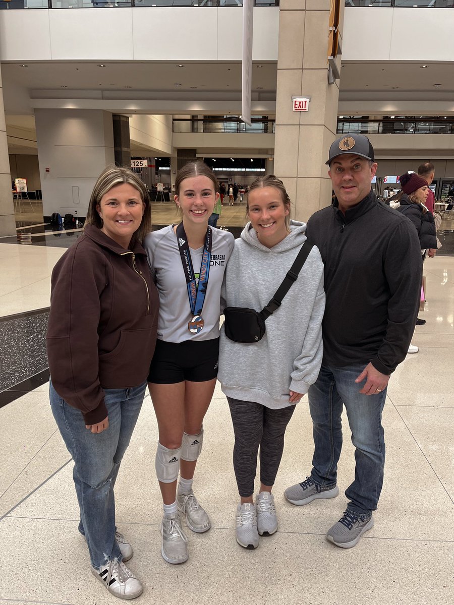 abbycovalt tweet media